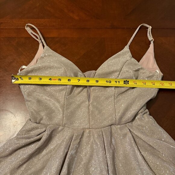 B. Darlin Womens Shimmering Silver Sleeveless Party Dress Size 3/4 - Picture 11 of 12